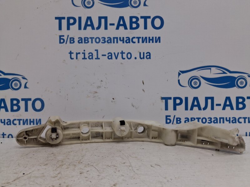 Кронштейн бампера передний правый Nissan Juke F15 1.6 turbo MR16DDT