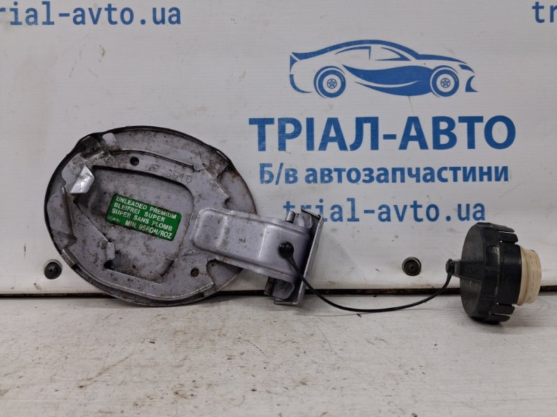 Лючок бака 6 2007-2013 GH 2.5 бензин L5-VE