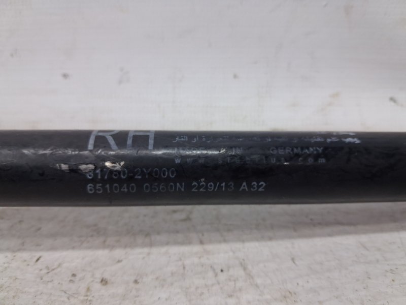 Амортизатор крышки багажника IX35 2009-2015 LM 1.7 diesel D4FD