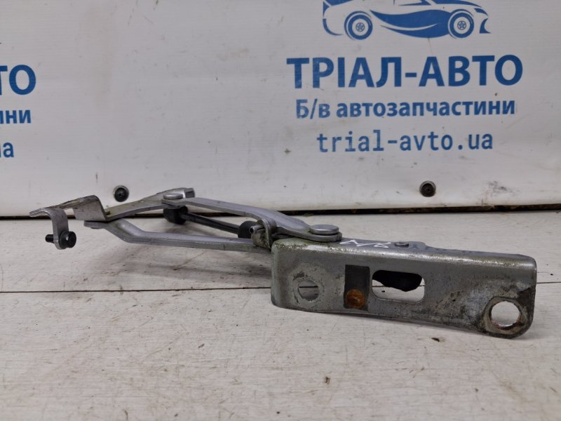 Петля крышки багажника правая Mazda 6 GH 2.5 бензин L5-VE