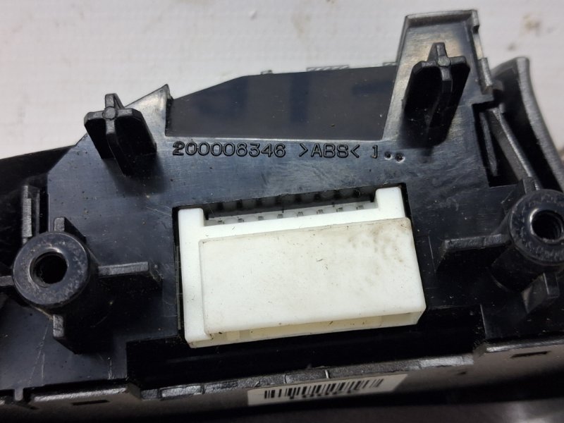 Кнопки руля Korando 2010-2019 C200 2.0 diesel D20Dt