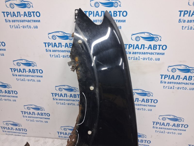 Крыло переднее левое Mitsubishi L200 KB 2.5 Diesel 4D56