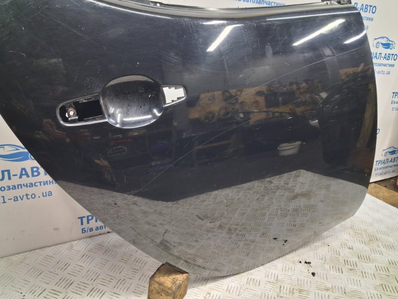 Дверь задняя правая Mitsubishi L200 KB 2.5 Diesel 4D56