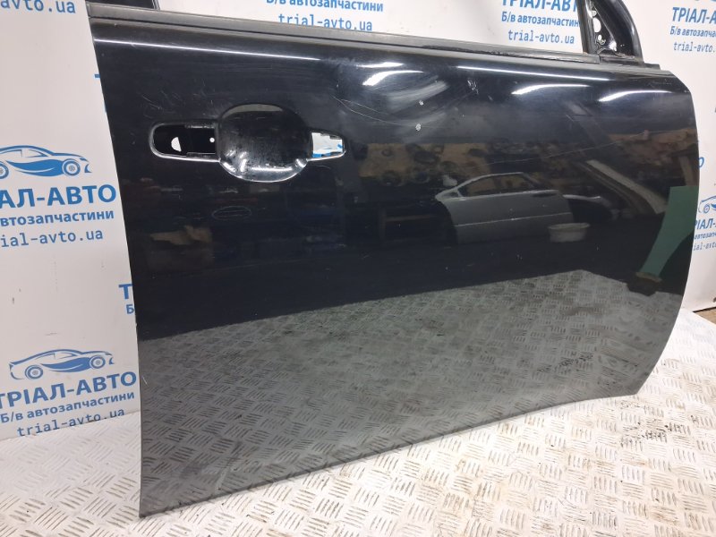 Дверь передняя правая Mitsubishi L200 KB 2.5 Diesel 4D56