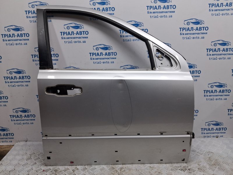 Дверь передняя правая Sorento 2002-2011 BL 2.5 diesel D4CB