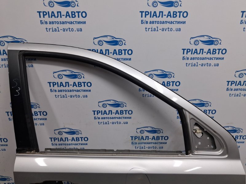 Дверь передняя правая Kia Sorento BL 2.5 diesel D4CB