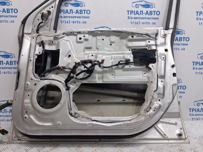 Дверь передняя правая Sorento 2002-2011 BL 2.5 diesel D4CB