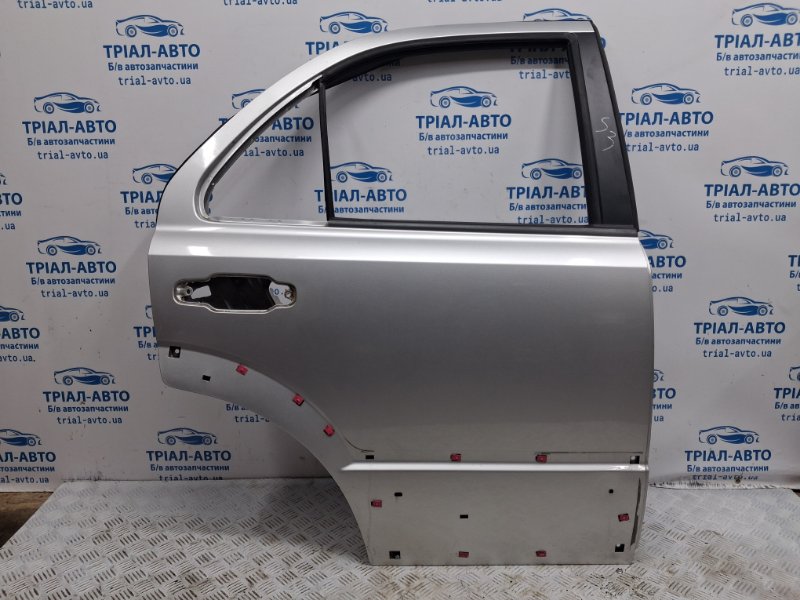 Дверь задняя правая Kia Sorento 2002-2011 BL 2.5 diesel D4CB 770043E111 Б/У
