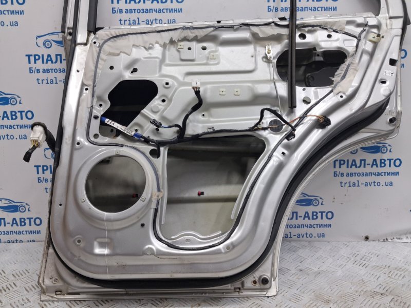 Дверь задняя правая Sorento 2002-2011 BL 2.5 diesel D4CB