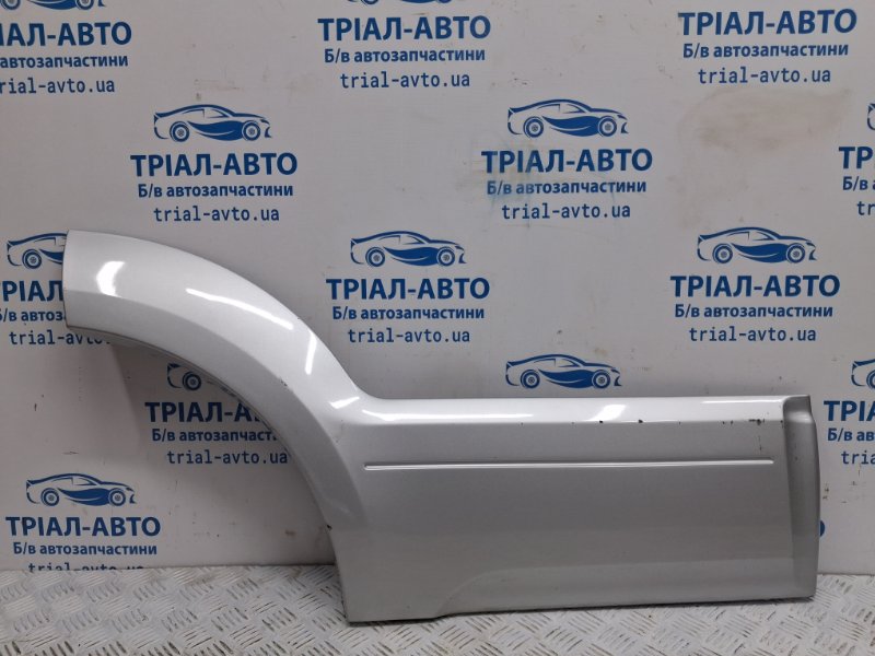 Накладка двери задняя правая Kia Sorento 2002-2011 BL 2.5 diesel D4CB 877613E500 Б/У