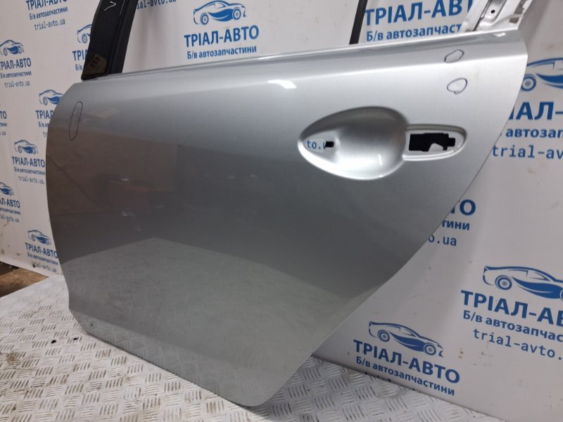 Дверь задняя левая 6 2012- GJ 2.2 diesel