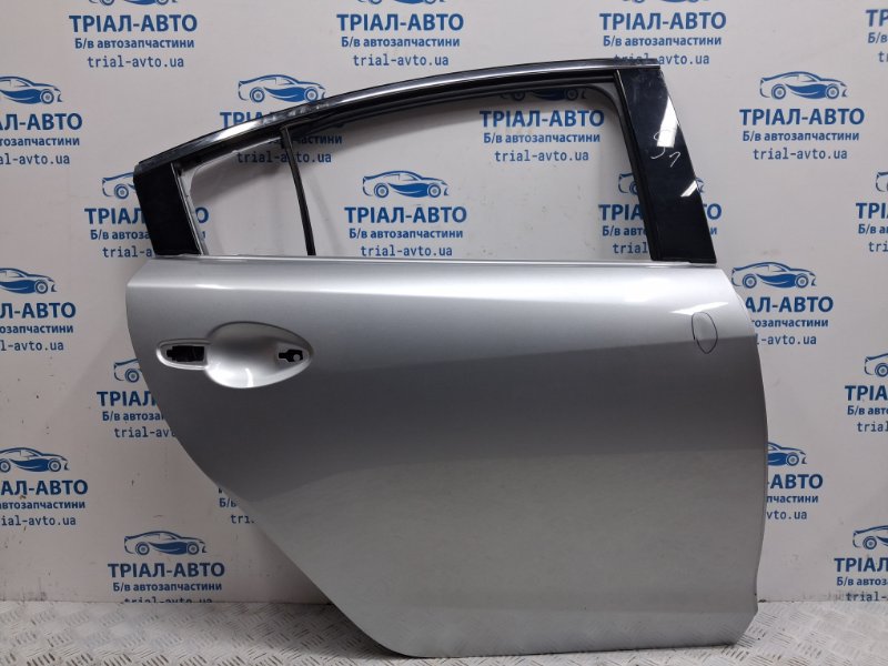Дверь задняя правая Mazda 6 2012- GJ 2.2 diesel GHY17202XA Б/У