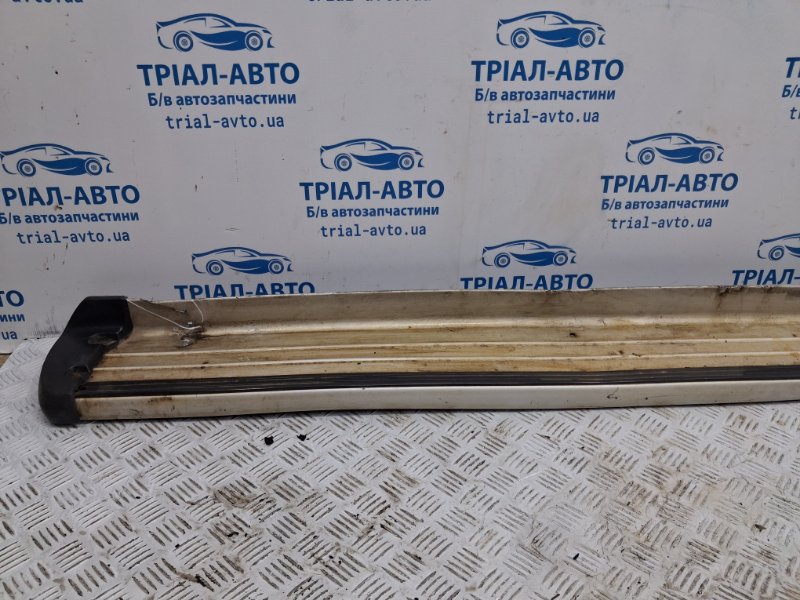 Подножка левая Mitsubishi L200 KB 2.5 Diesel 4D56