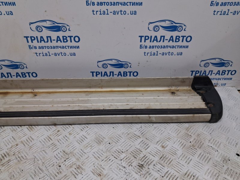 Подножка правая Mitsubishi L200 KB 2.5 Diesel 4D56