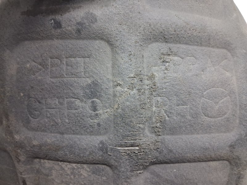 Подкрылок задний правый 6 2012- GJ 2.2 diesel