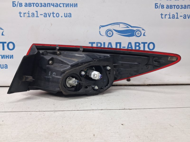 Фонарь задний внешний левый 6 2012- GJ 2.2 diesel