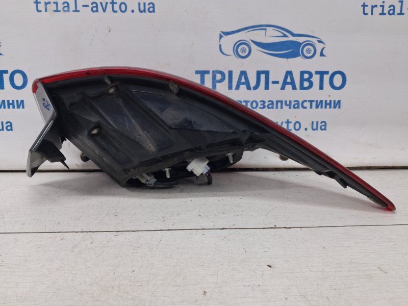 Фонарь задний внешний левый 6 2012- GJ 2.2 diesel