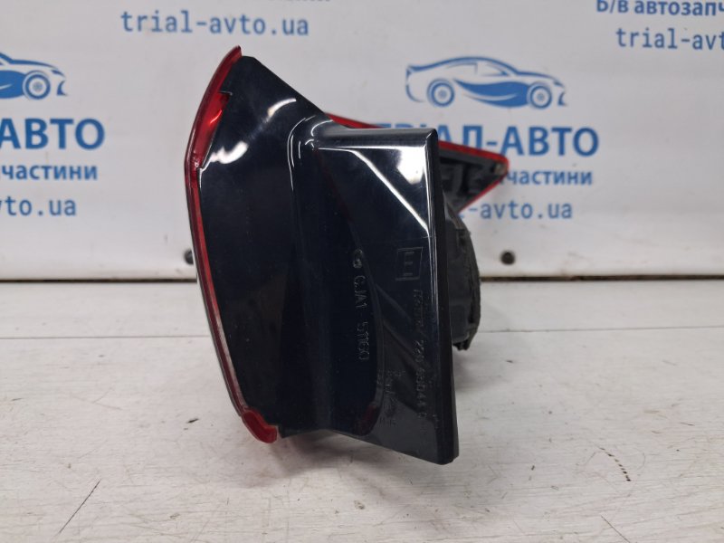 Фонарь задний внешний левый 6 2012- GJ 2.2 diesel
