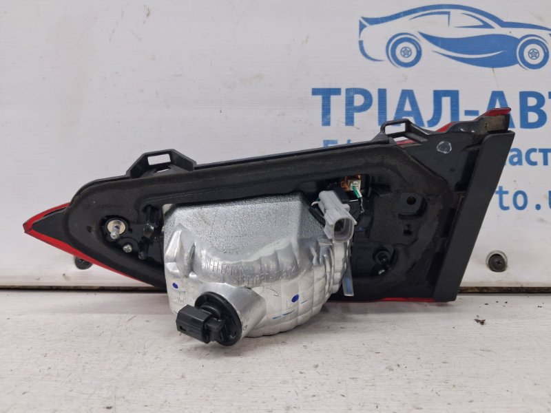 Фонарь задний внутренний левый 6 2012- GJ 2.2 diesel