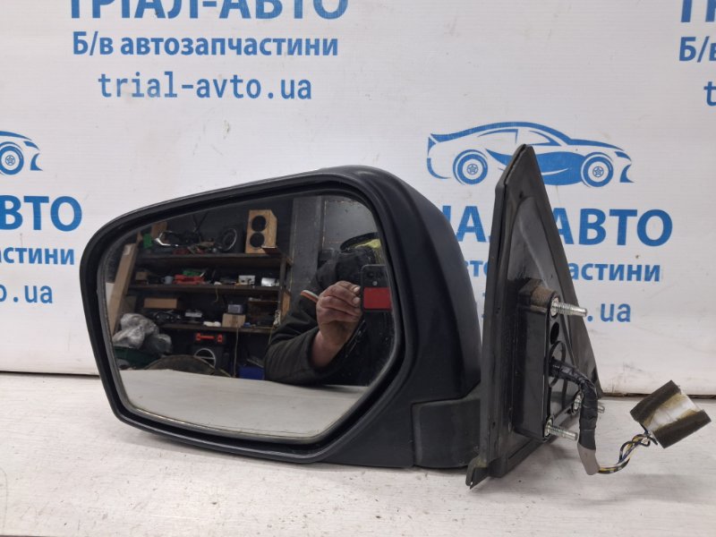Зеркало левое Mitsubishi L200 2006-2015 KB 2.5 Diesel 4D56 MN136779 Б/У