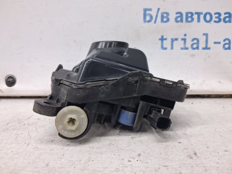 Фара противотуманная правая 6 2012- GJ 2.2 diesel