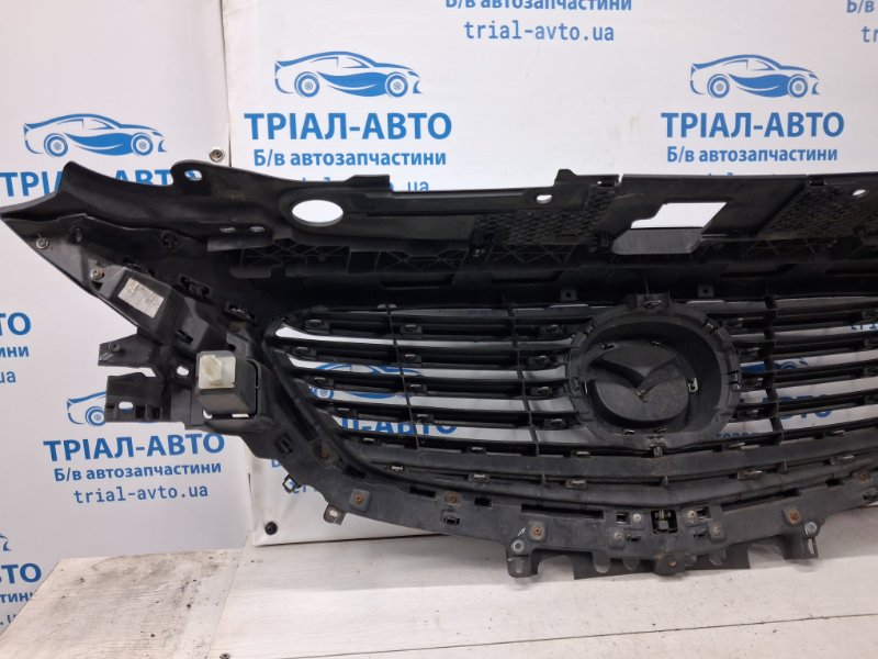 Решетка радиатора 6 2012- GJ 2.2 diesel