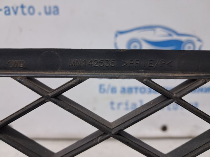 Решетка бампера центральная L200 2006-2015 KB 2.5 Diesel 4D56