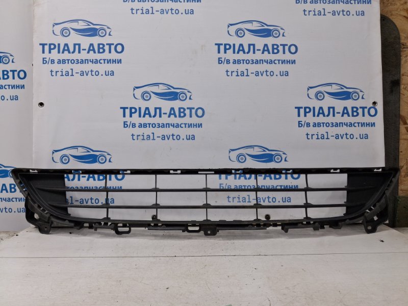 Решетка бампера центральная Mazda 6 2012- GJ 2.2 diesel G46L501T1 Б/У