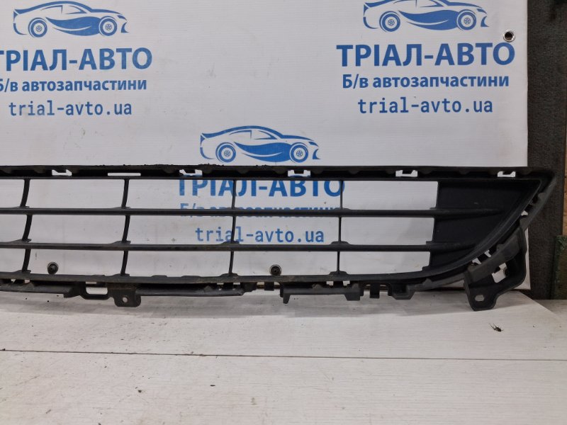 Решетка бампера центральная Mazda 6 GJ 2.2 diesel