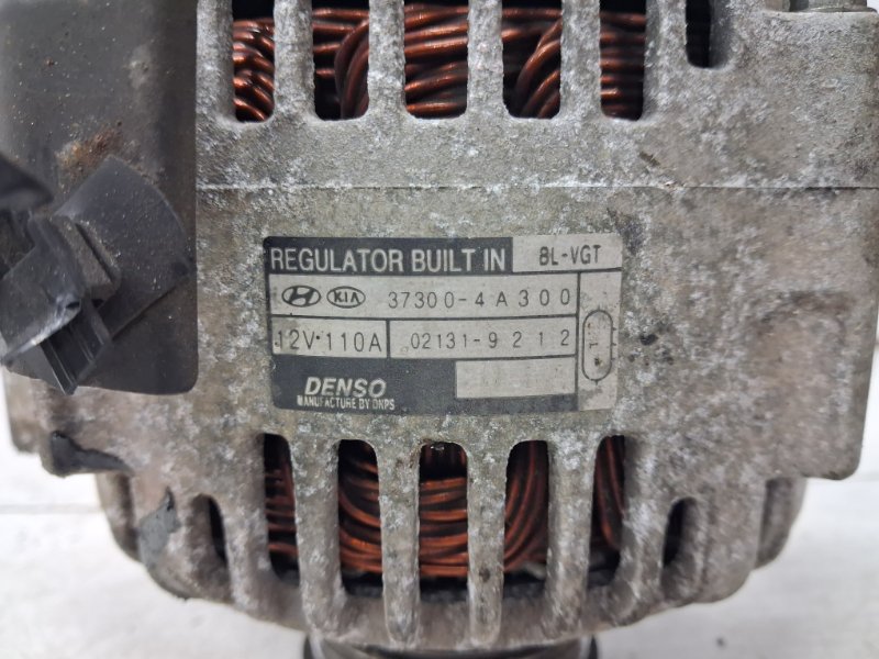 Генератор Sorento 2002-2011 BL 2.5 diesel D4CB Генератор Sorento 2002-2011 BL 2.5 diesel D4CB