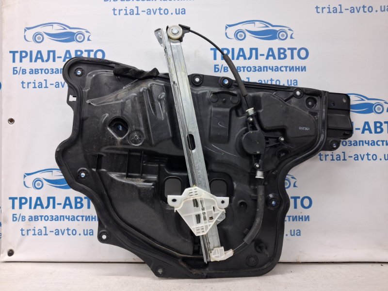 Стеклоподъемник передний правый 6 2012- GJ 2.2 diesel