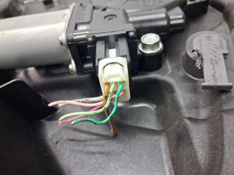 Стеклоподъемник передний правый Mazda 6 GJ 2.2 diesel