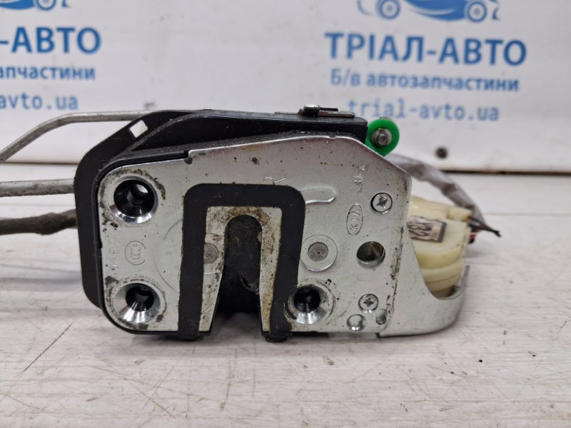 Замок двери передний правый Sorento 2002-2011 BL 2.5 diesel D4CB