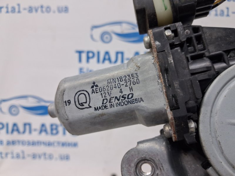 Стеклоподъемник передний левый L200 2006-2015 KB 2.5 Diesel 4D56