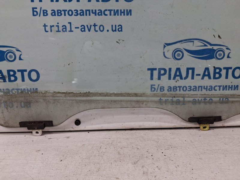 Стекло двери переднее правое L200 2006-2015 KB 2.5 Diesel 4D56