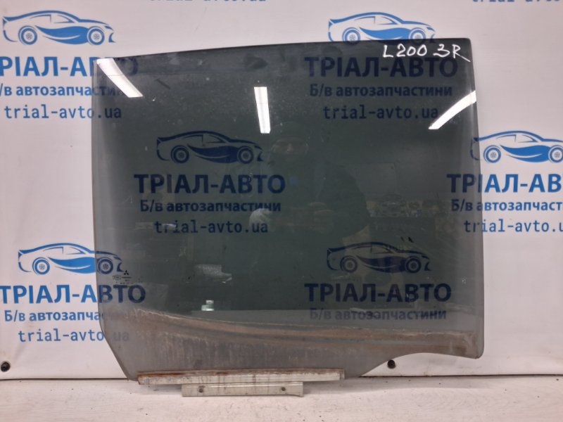 Стекло двери заднее правое Mitsubishi L200 2006-2015 KB 2.5 Diesel 4D56 MN182276 Б/У