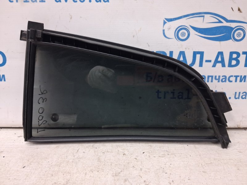 Стекло двери задней правой (форточка) L200 2006-2015 KB 2.5 Diesel 4D56