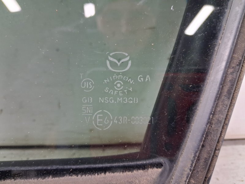 Стекло двери задней левой (форточка) Mazda 6 GJ 2.2 diesel