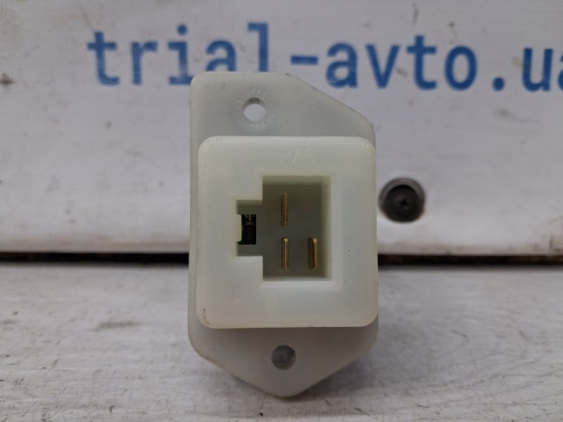 Резистор печки SsangYong Korando C200 2.0 diesel D20Dt