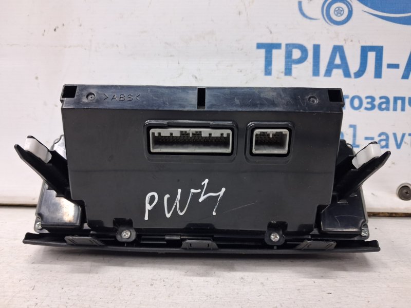 Блок управления климат-контролем Pajero Wagon 2006-2022 4 3.2 Дизель 4M41