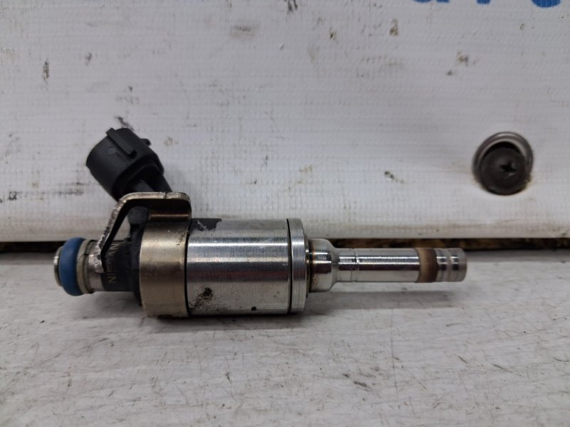 Форсунка топливная Nissan Juke 2010-2019 F15 1.6 turbo MR16DDT 166001KC0A Б/У
