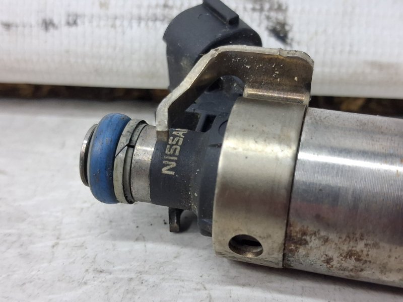 Форсунка топливная Nissan Juke F15 1.6 turbo MR16DDT