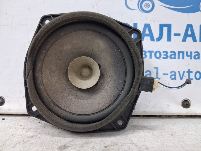 Динамик двери Mitsubishi Pajero Wagon 1999-2006 3 3.2 Дизель 4M41 MR306819 Б/У