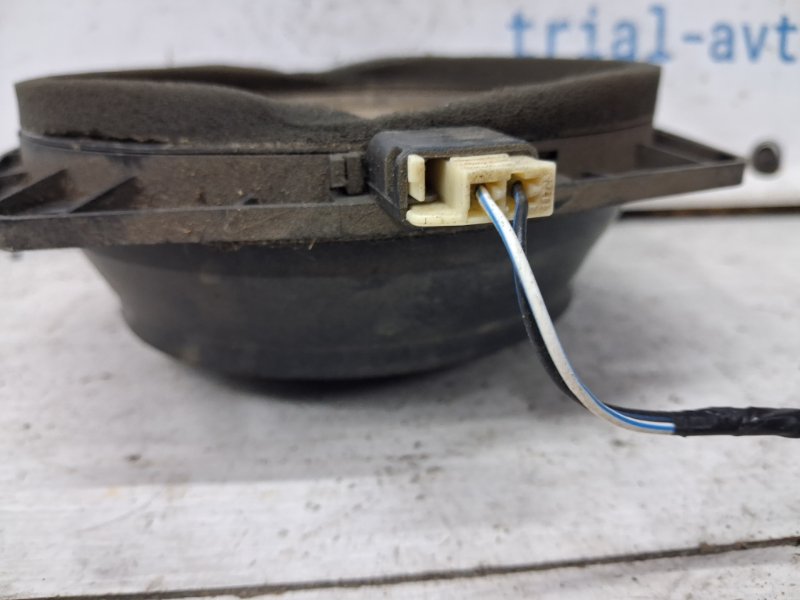 Динамик двери Mitsubishi Pajero Wagon 3 3.2 Дизель 4M41