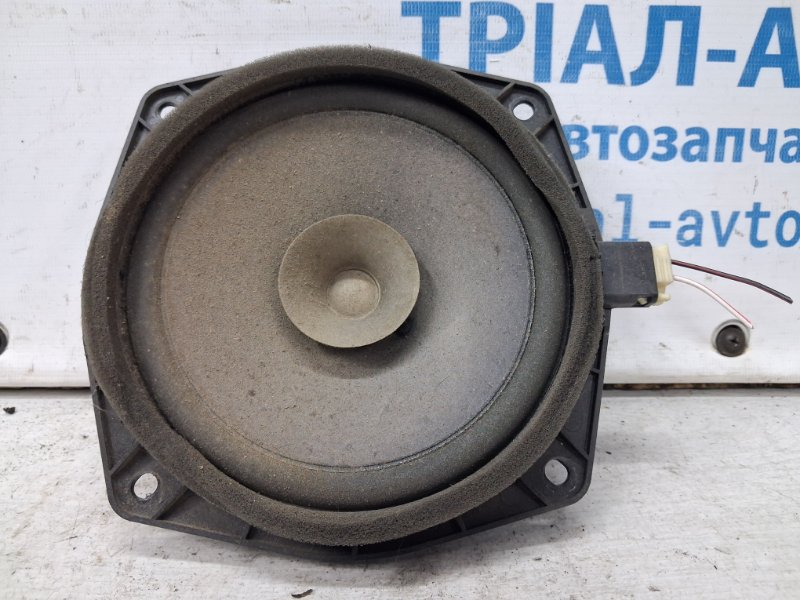 Динамик двери Mitsubishi Pajero Wagon 1999-2006 3 3.2 Дизель 4M41 MR306819 Б/У