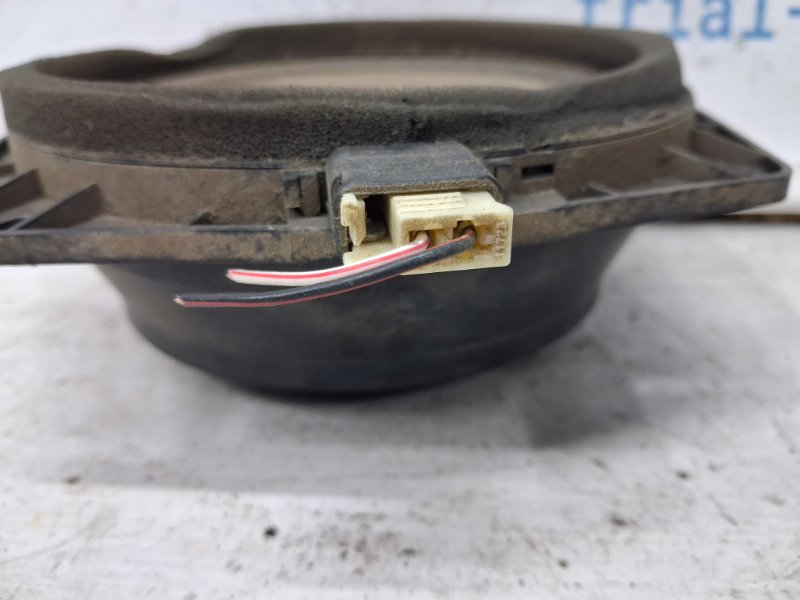 Динамик двери Mitsubishi Pajero Wagon 3 3.2 Дизель 4M41