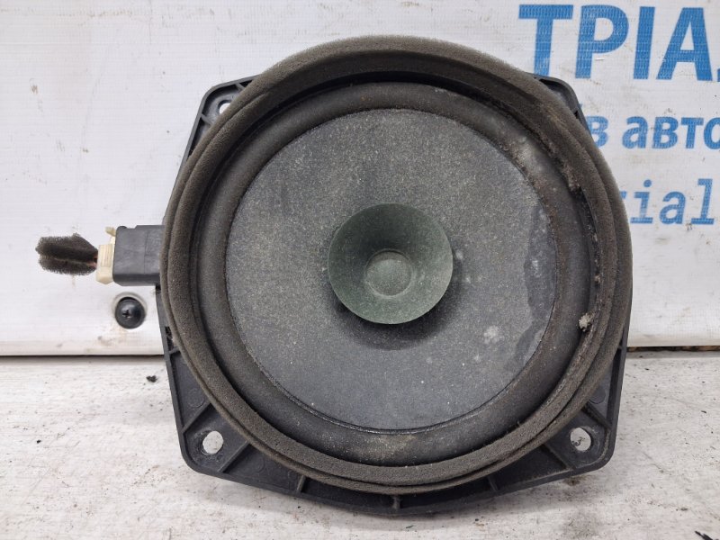 Динамик двери Mitsubishi Outlander 2003-2006 cu 2.4 бензин 4G69 MR306819 Б/У