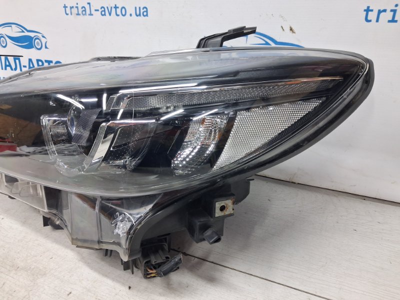 Фара левая галоген 6 2012- GJ 2.2 diesel