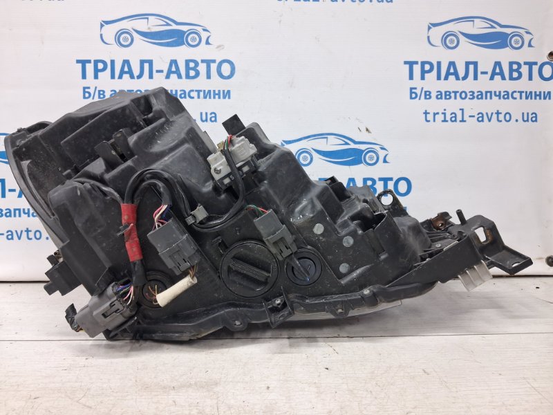 Фара левая галоген 6 2012- GJ 2.2 diesel