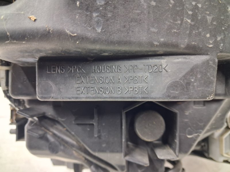 Фара левая галоген 6 2012- GJ 2.2 diesel